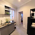 Casa Gambusso Historical House Magnificent View 公寓 韦尔巴尼亚