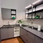 Casa Gambusso Historical House Magnificent View 公寓 韦尔巴尼亚